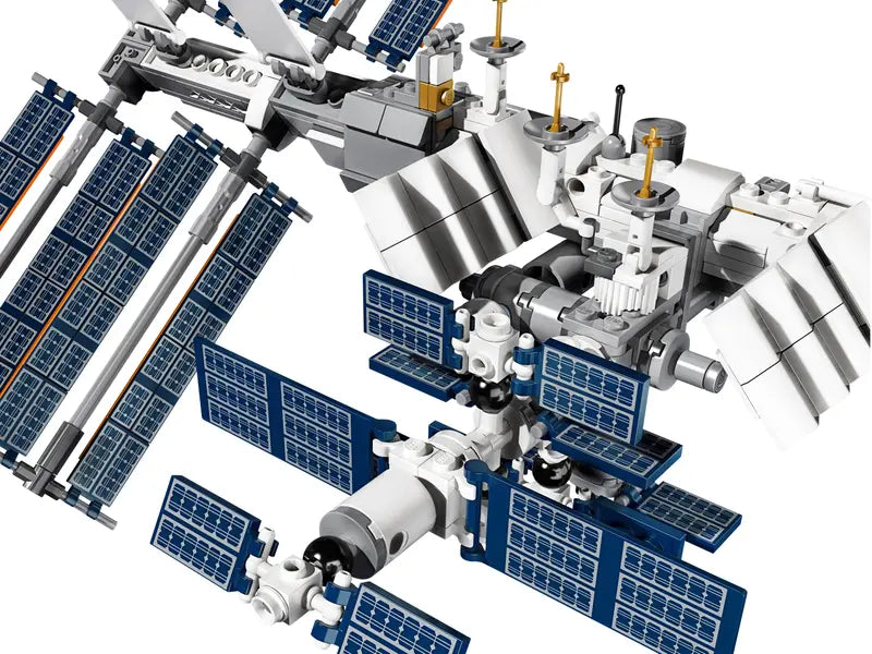 LEGO Ideas 21321 International Space Station Building Kit for Display, 864 Pcs