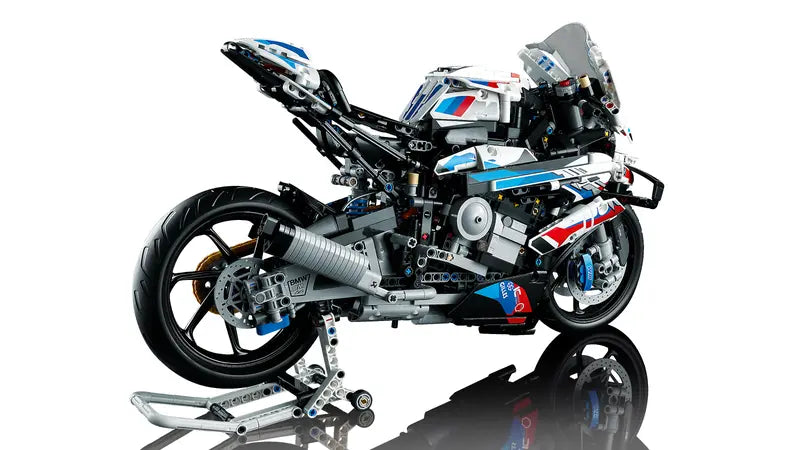 LEGO Technic 42130 BMW MotorRad 1000 RR Ultimate Motorcycle Model Kit New In Box