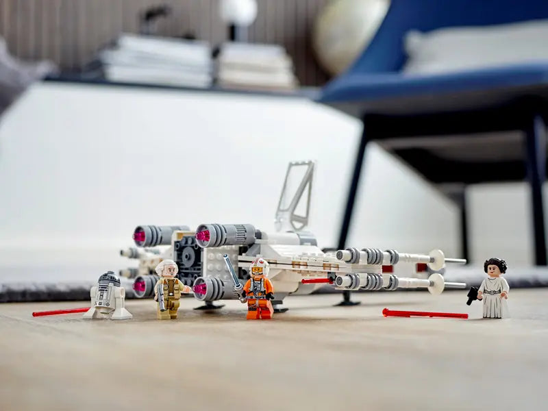LEGO Star Wars 75301 Luke Skywalker’s X-Wing Fighter Building Kit NISB, 474 Pcs