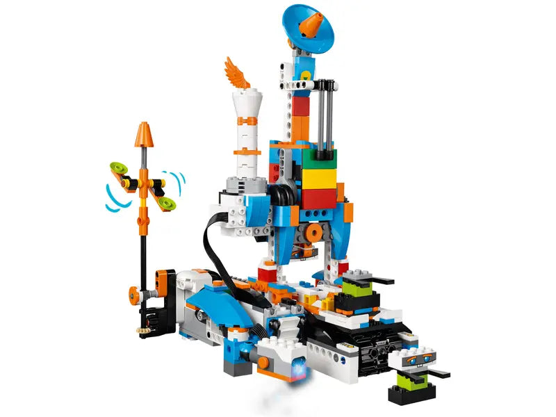 LEGO Boost 17101 Creative Robot Building and Educational Coding Toolbox, 847 Pcs