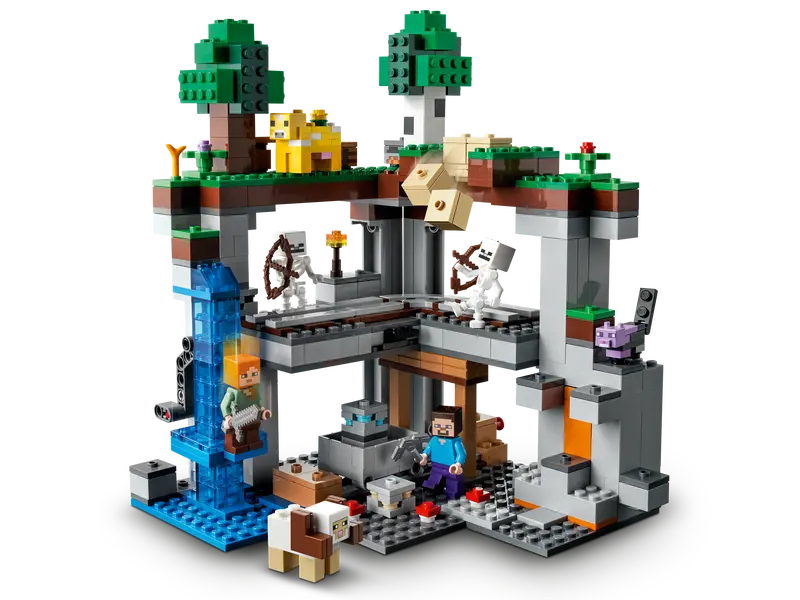 LEGO Minecraft 21169 The First Adventure    Hands On Minecraft Playset, 542 Pcs