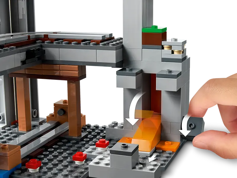 LEGO Minecraft 21169 The First Adventure    Hands On Minecraft Playset, 542 Pcs