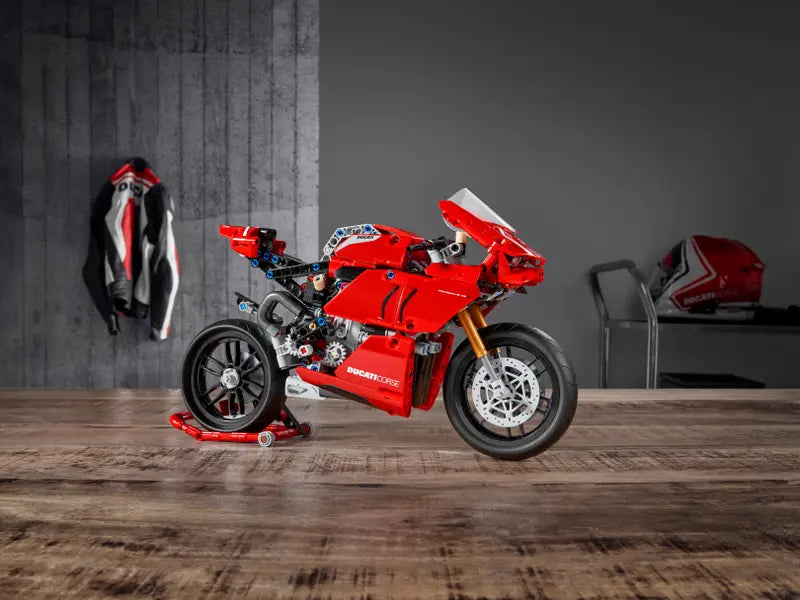 LEGO Technic 42107 Ducati Panigale V4 R Motorcycle Building Toy Retired, 646 Pcs
