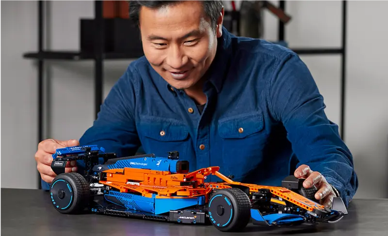 LEGO Technic 42141 McLaren Formula 1 Team 2022 Race Car Model Building Kit, NISB