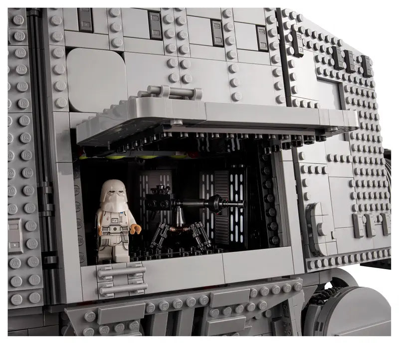 LEGO Star Wars 75313 AT-AT Ultimate Collector Series Building Set NISB, 6785 Pcs